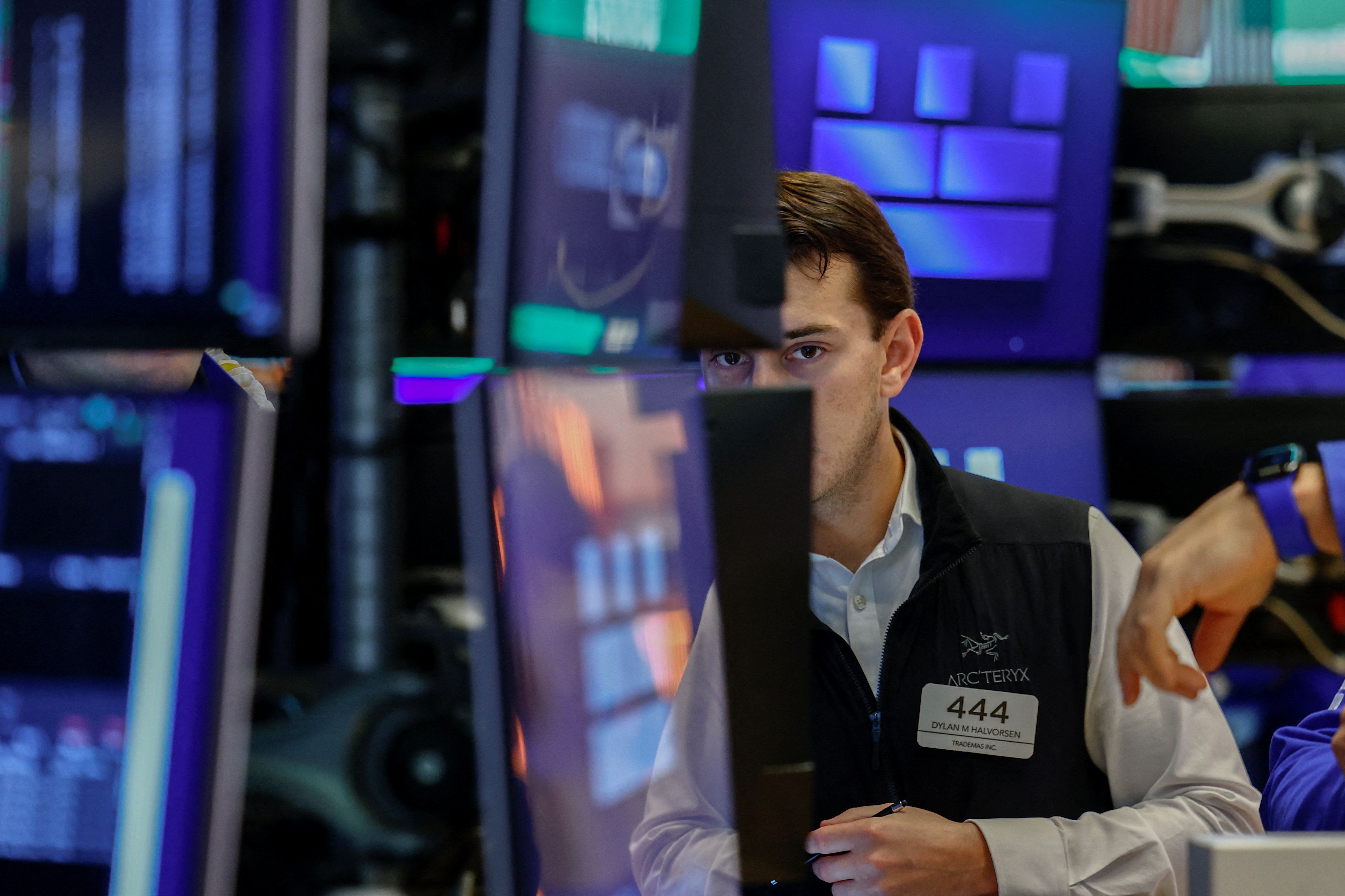 U.S. Software Shares Reach 2026 Highs as AI Disruption Fears Ease